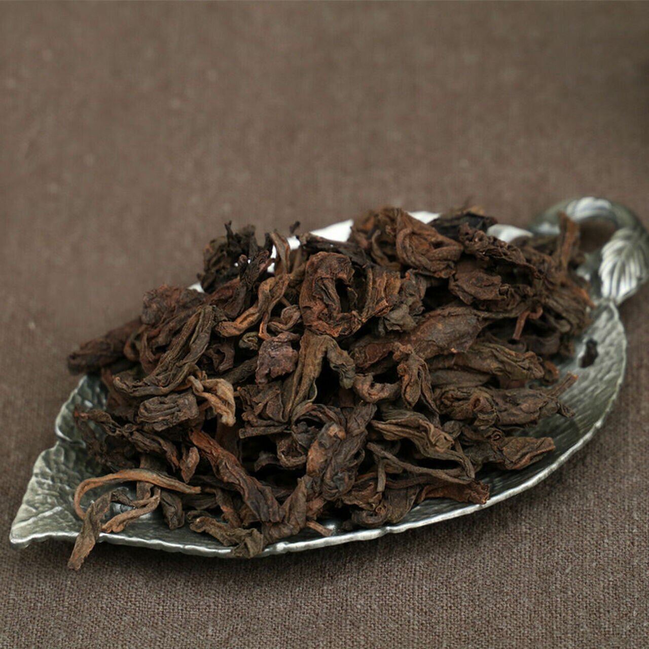 Aged Wild Camphor Aroma Large Leaf Menghai Ancient Tree Pu-erh